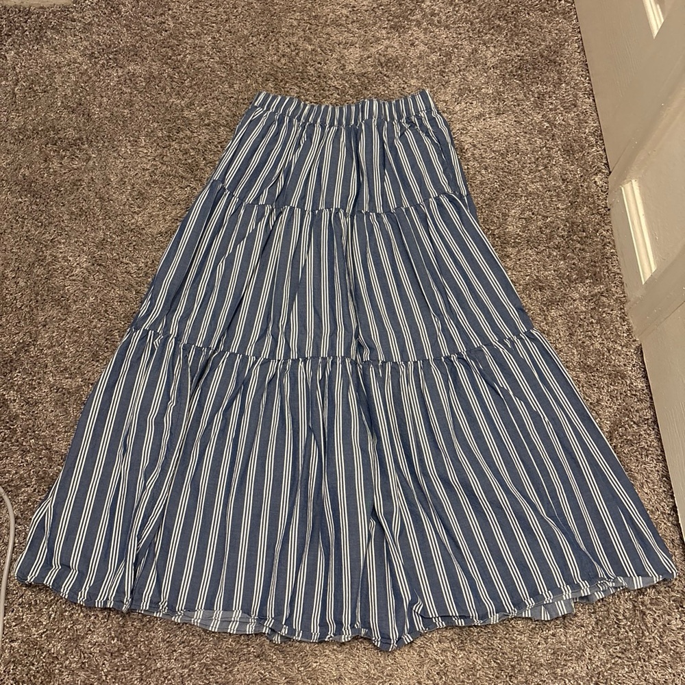 Old Navy Blue and White Striped Midi Skirt